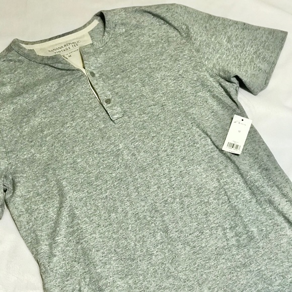 New! Banana Republic Vintage Tee